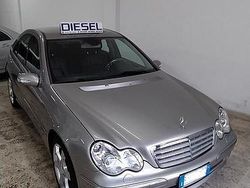 Usata 2006 Mercedes C220 Elegance Tre volumi | 9900 €