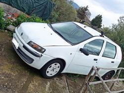 Bianco Usata 2001 Fiat Punto Due volumi | 800 €