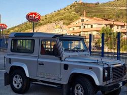 Usata 2003 Land Rover Defender SUV | 27.000 € (Buon prezzo)