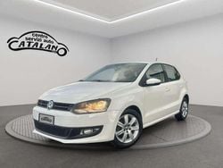 Bianco Usata 2010 VW Polo Highline Tre volumi | 6999 € (Buon prezzo)