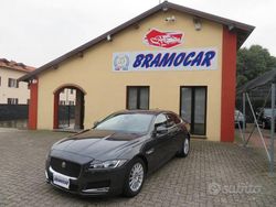 Grigio scuro Usata 2019 Jaguar XF Pure Tre volumi | 19.900 € (Cara)