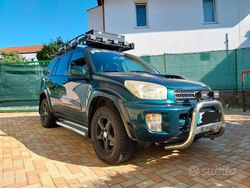 Usata 2003 Toyota RAV4 SUV | 12.500 €