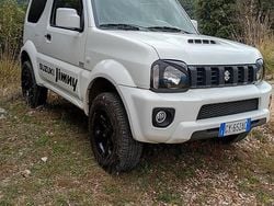 Usata 2013 Suzuki Jimny SUV | 12.000 € (Buon prezzo)