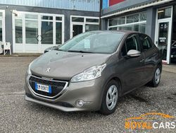 Oro Usata 2012 Peugeot 208 Allure Due volumi | 4300 € (Cara)