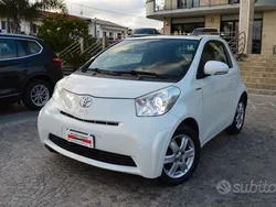 Toyota iQ