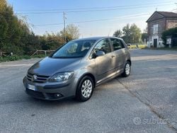 Grigio Usata 2006 VW Golf V Comfortline Tre volumi | 3450 € (Buon prezzo)