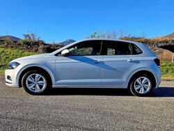 Bianco Usata 2019 VW Polo Comfortline Tre volumi | 12.500 € (Buon prezzo)