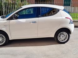 Bianco Usata 2014 Lancia Ypsilon Gold Due volumi | 8000 € (Buon prezzo)