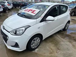 Bianco Usata 2017 Hyundai i10 Comfort Due volumi | 7900 € (Buon prezzo)