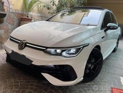 Usata 2023 VW Golf R Tre volumi | 47.500 €