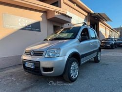 Grigio Usata 2005 Fiat Panda 4x4 Climbing Due volumi | 4650 € (Buon prezzo)