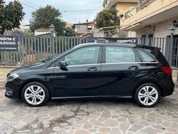 Nero Usata 2015 Mercedes B180 Monovolume | 10.800 € (Buon prezzo)