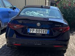 Blu/azzurro Usata 2018 Alfa Romeo Giulia Tre volumi | 16.500 € (Buon prezzo)