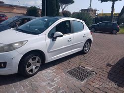 Bianco Usata 2010 Peugeot 207 Due volumi | 2500 € (Buon prezzo)