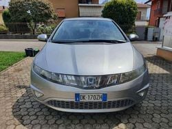 Usata 2007 Honda Civic Elegance Tre volumi | 4500 € (Buon prezzo)