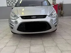 Argento Usata 2011 Ford S-MAX Individual Monovolume | 5990 € (Cara)