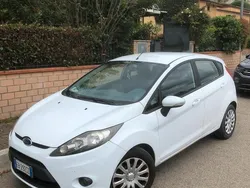 Usata 2010 Ford Fiesta Due volumi | 4000 € (Buon prezzo)
