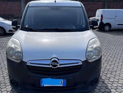 Bianco Usata 2015 Opel Combo Monovolume | 6990 €