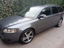 Grigio Usata 2008 Volvo V50 Summum Station wagon | 3600 € (Buon prezzo)