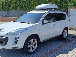 Bianco Usata 2011 Peugeot 4007 SUV | 12.200 € (Molto cara)