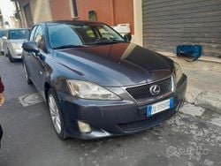 Nero Usata 2006 Lexus IS220d Tre volumi | 1500 €