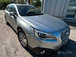 Grigio Usata 2016 Subaru Outback Station wagon | 11.000 € (Buon prezzo)