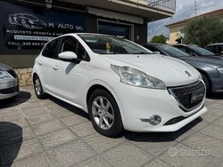 Bianco Usata 2013 Peugeot 208 Allure Due volumi | 3999 € (Ottimo prezzo)