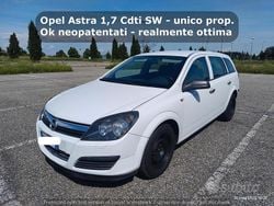 Bianco Usata 2005 Opel Astra Enjoy Station wagon | 2600 € (Cara)