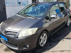 Grigio Usata 2011 Toyota Auris Sol Tre volumi | 6800 € (Buon prezzo)