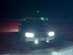 Grigio Usata 2002 VW Golf IV Tre volumi | 5000 € (Molto cara)