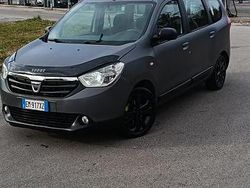 Grigio Usata 2012 Dacia Lodgy Monovolume | 3999 € (Ottimo prezzo)