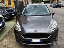 Grigio Usata 2019 Ford Fiesta Business Edition Due volumi | 9300 € (Ottimo prezzo)