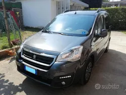 Grigio Usata 2017 Peugeot Partner Tepee Active Monovolume | 13.000 € (Buon prezzo)