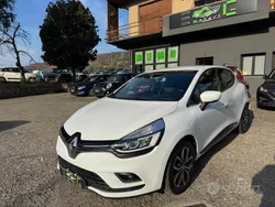 Bianco Usata 2018 Renault Clio IV Intens Tre volumi | 9900 € (Buon prezzo)