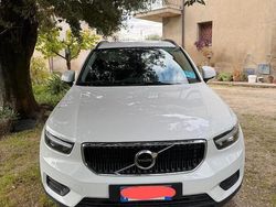 Bianco Usata 2019 Volvo XC40 R-Design SUV | 16.800 € (Buon prezzo)
