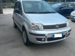 Argento Usata 2012 Fiat Panda Classica Due volumi | 2800 € (Buon prezzo)