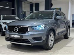 Grigio Usata 2018 Volvo XC40 Momentum SUV | 19.999 € (Ottimo prezzo)