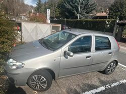 Grigio Usata 2006 Fiat Punto Due volumi | 450 € (Super prezzo)