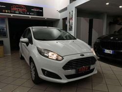 Bianco Usata 2015 Ford Fiesta Tre volumi | 6900 € (Ottimo prezzo)