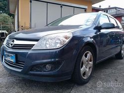 Grigio Usata 2012 Opel Astra Station wagon | 2500 € (Super prezzo)