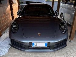 Grigio Nuova 2025 Porsche 992 Coupé | 137.000 € (Buon prezzo)