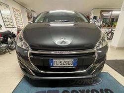 Grigio Usata 2017 Peugeot 208 Active Due volumi | 8500 € (Buon prezzo)