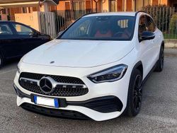 Bianco Usata 2020 Mercedes GLA220 Premium SUV | 36.000 € (Buon prezzo)