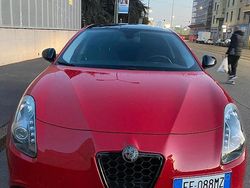 Rosso Usata 2016 Alfa Romeo Giulietta Due volumi | 9900 € (Buon prezzo)