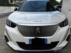 Bianco Usata 2022 Peugeot e-2008 GT SUV | 23.000 € (Molto cara)