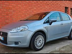 Grigio Usata 2007 Fiat Grande Punto Due volumi | 3000 € (Buon prezzo)
