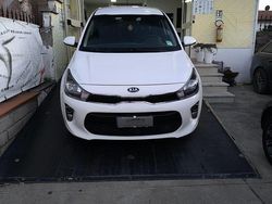 Bianco Usata 2018 Kia Rio Tre volumi | 10.000 € (Buon prezzo)
