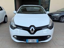 Bianco Usata 2015 Renault Clio GrandTour Station wagon | 4990 € (Buon prezzo)
