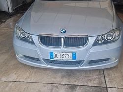 Grigio Usata 2009 BMW 320 Tre volumi | 3600 € (Buon prezzo)