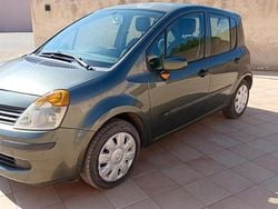 Grigio Usata 2006 Renault Modus Authentique Monovolume | 2900 € (Buon prezzo)
